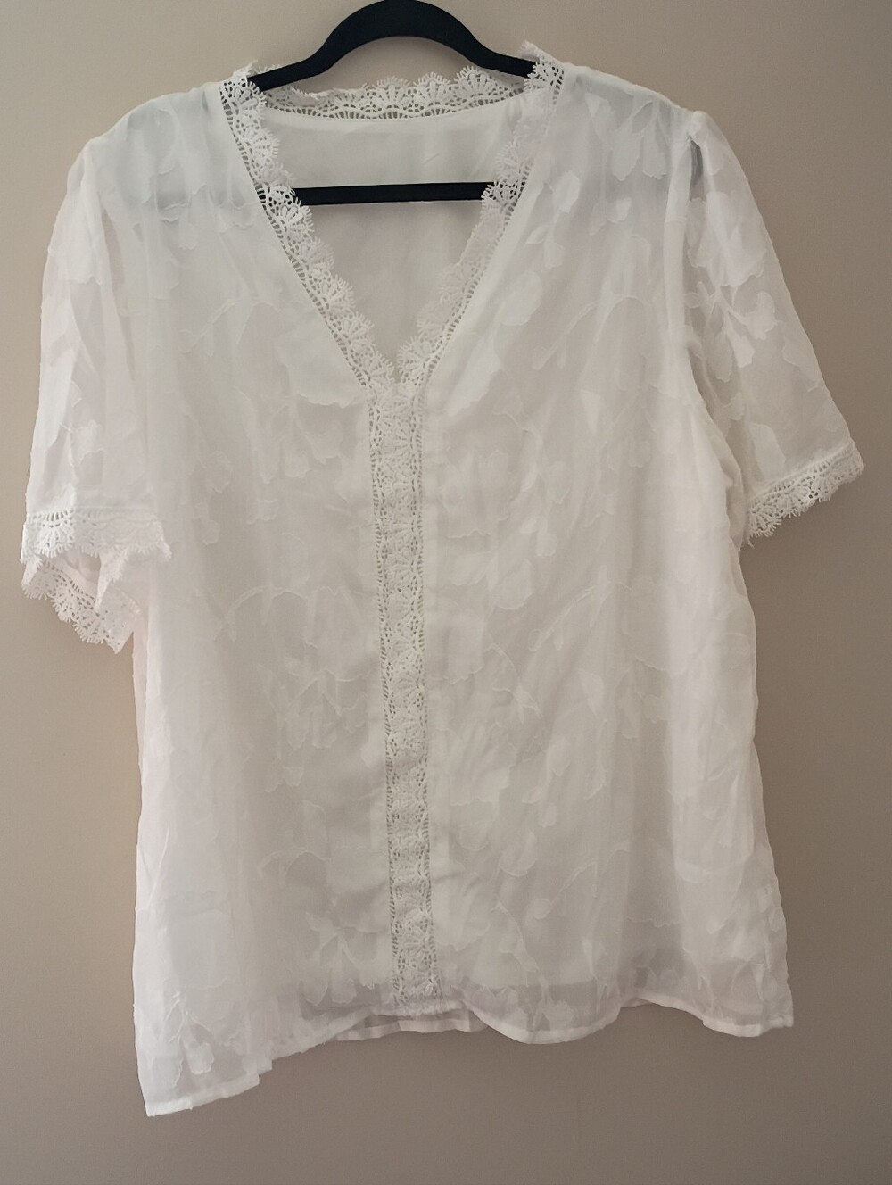 White lace Women's Top